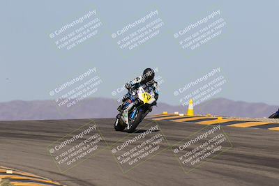 media/Oct-08-2023-CVMA (Sun) [[dbfe88ae3c]]/Race 3 Amateur Supersport Middleweight/